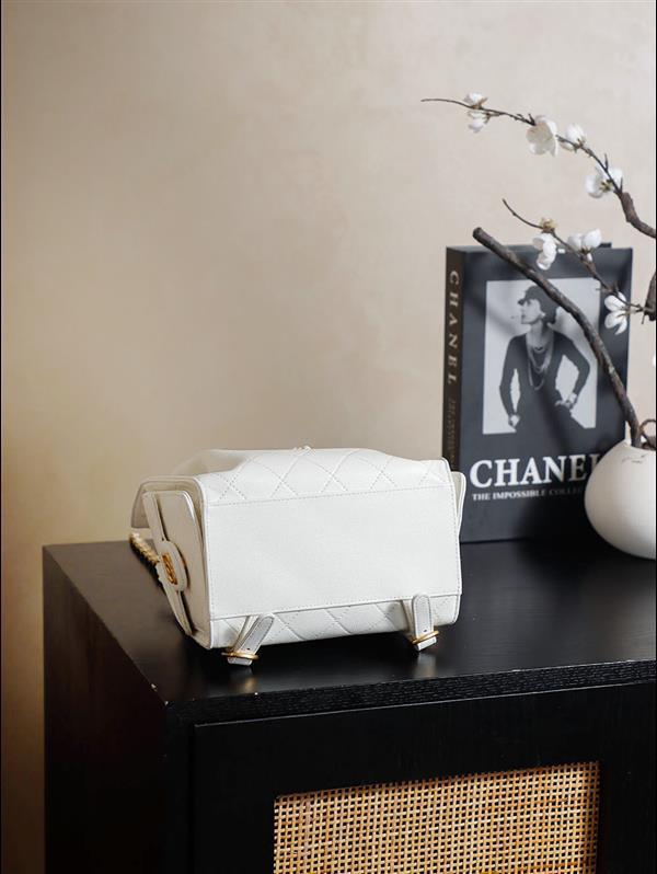 2026127213721722 900